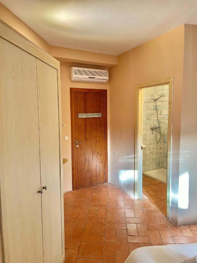 Mas La Ginesta - Ideal Per Families Amb Infants Borrassá Buitenkant foto